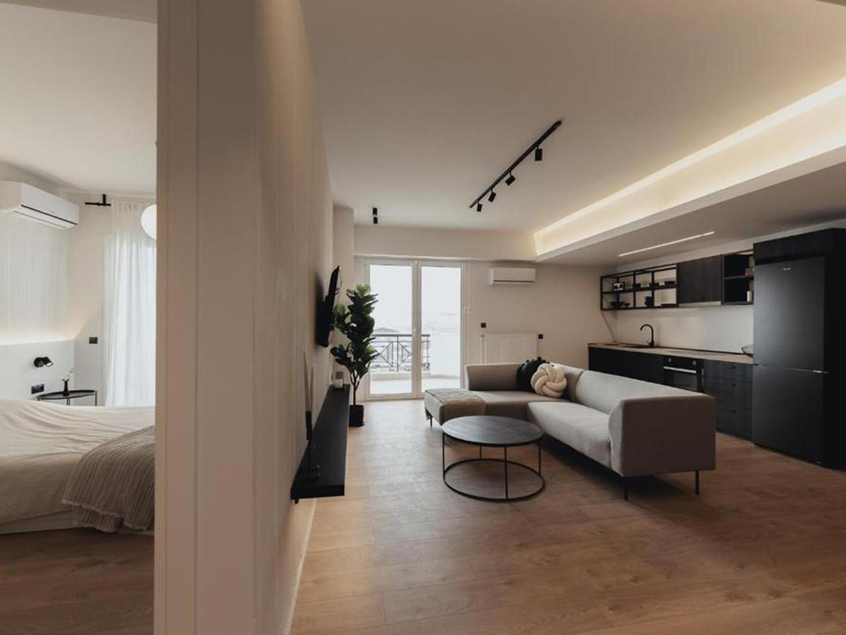 Adorable 1-bedroom Holiday With Balcony All Yours Apartment